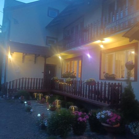 Jasionka Apartment Устшики Долне Екстериор снимка